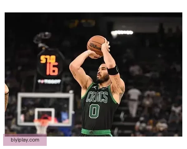 塔图姆复出后火力全开三节狂砍23分11板9助3断球队11胜2负展现统治力